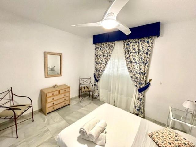 Amazing Apartment For Families Up To 6 Persons Бенальмадена Экстерьер фото
